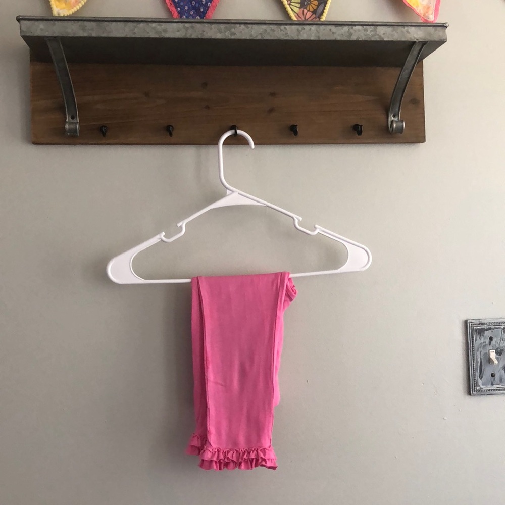Girls pink ruffle pants